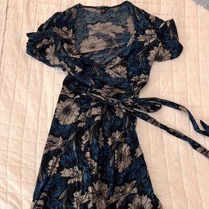 Banana Republic Flow dress
